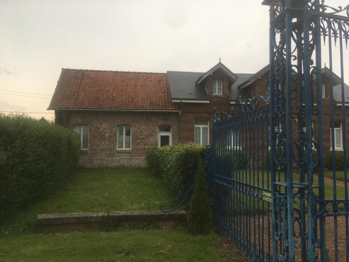 D'hotes & Du Chateau De Bed & Breakfast *