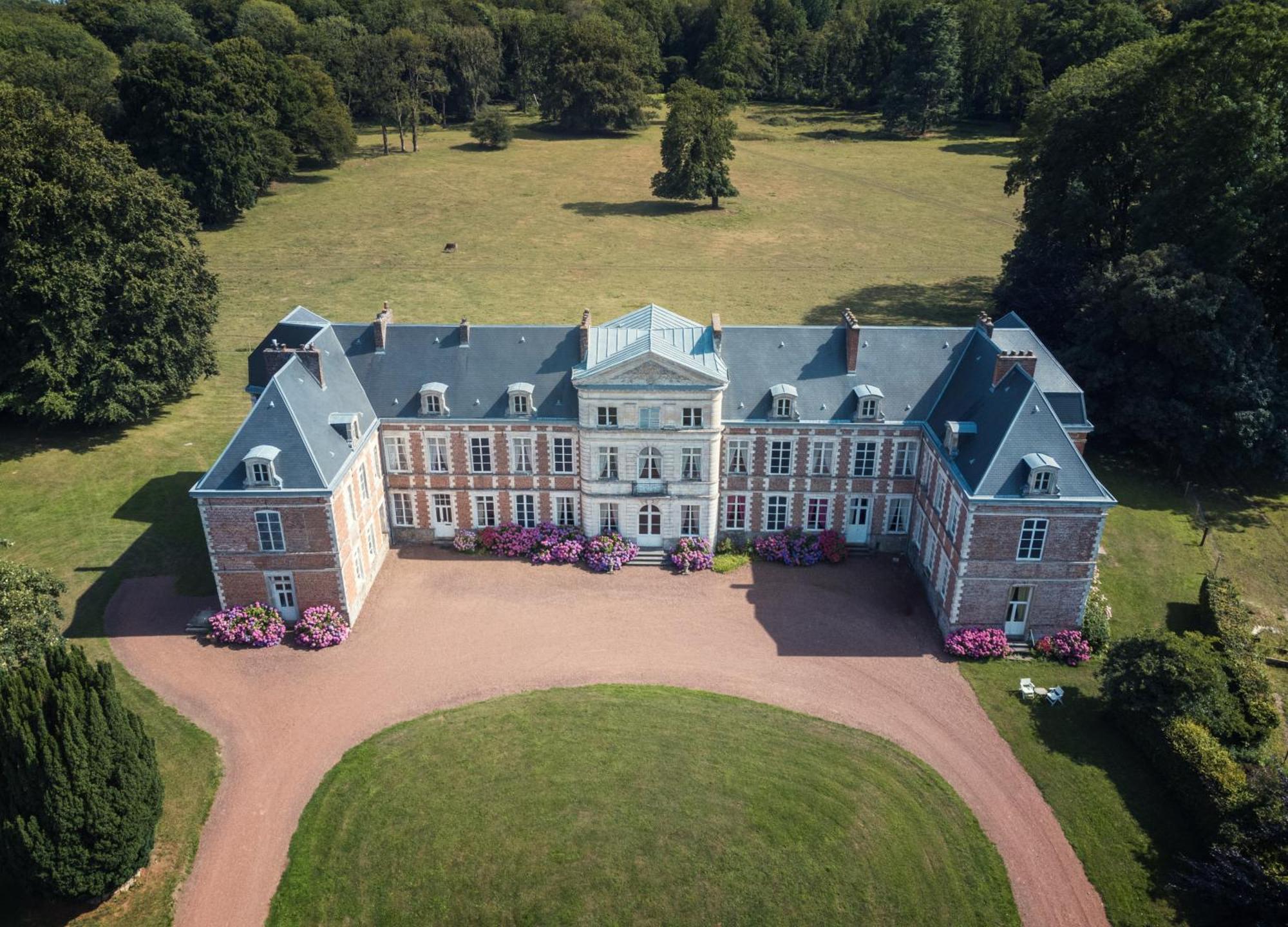 D'hotes & Du Chateau De